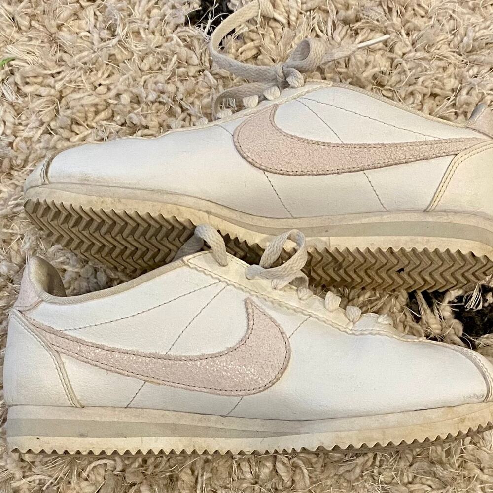 Nike Cortez Basic Leather White & Pink Women's Size 7.5 - Picture 5 of 6